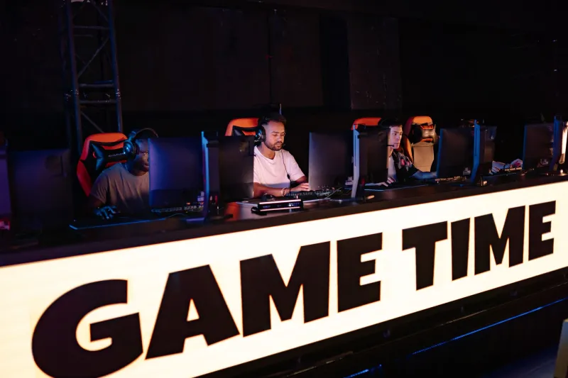 Solo Superstar, Team Liability: The Hidden Cost of Always Being the Best Player in the Lobby