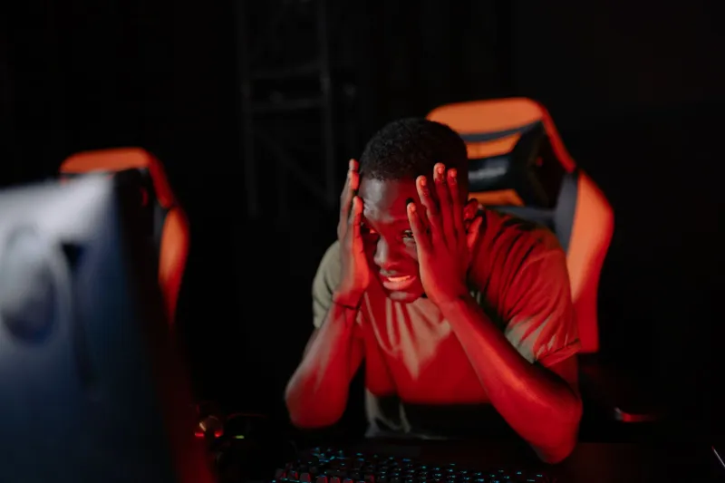 Two Accounts, Half the Growth: The Real Reason Your Smurf Is Sabotaging Your Main